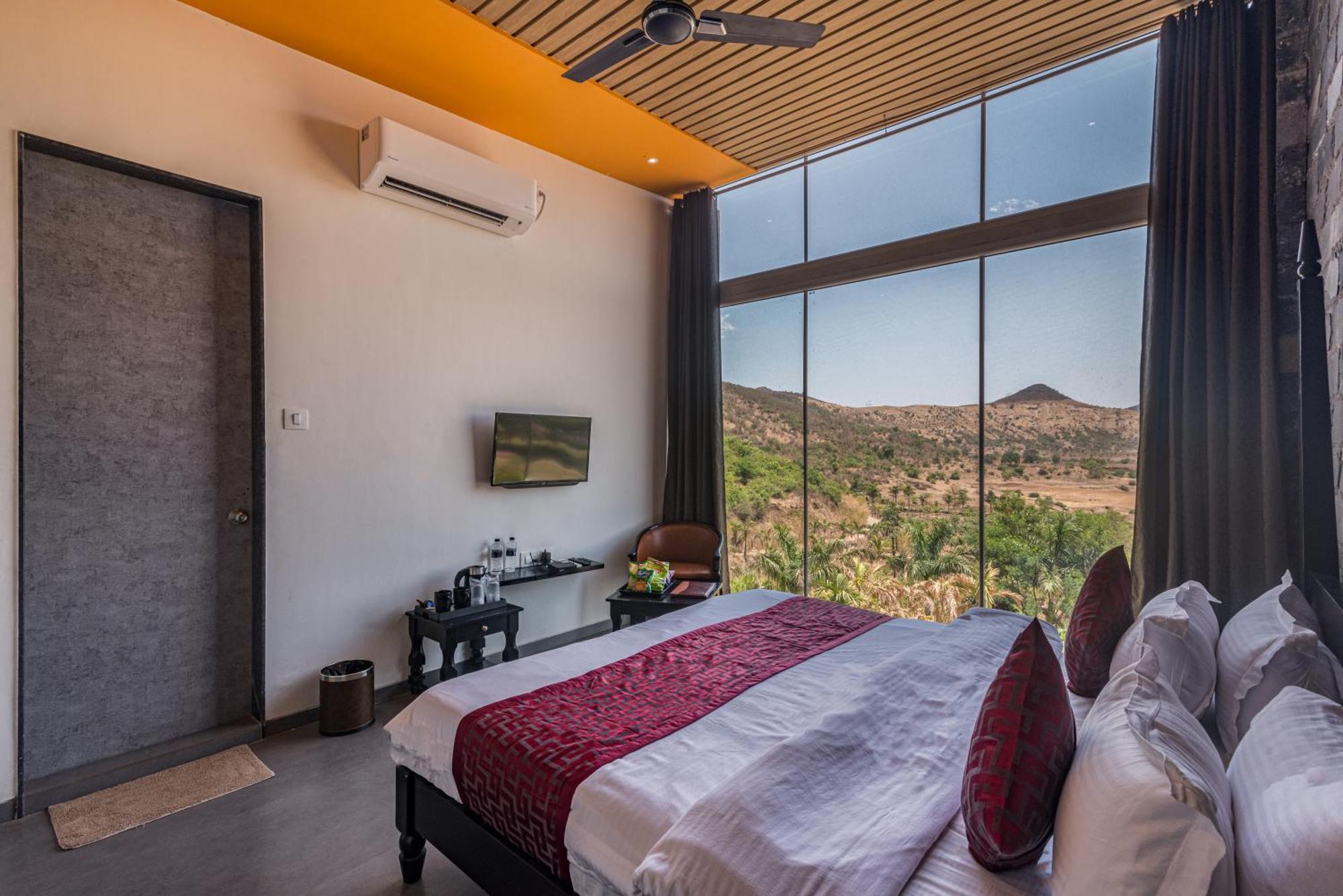 Wabi Sabi Resort, Igatpuri Buitenkant foto