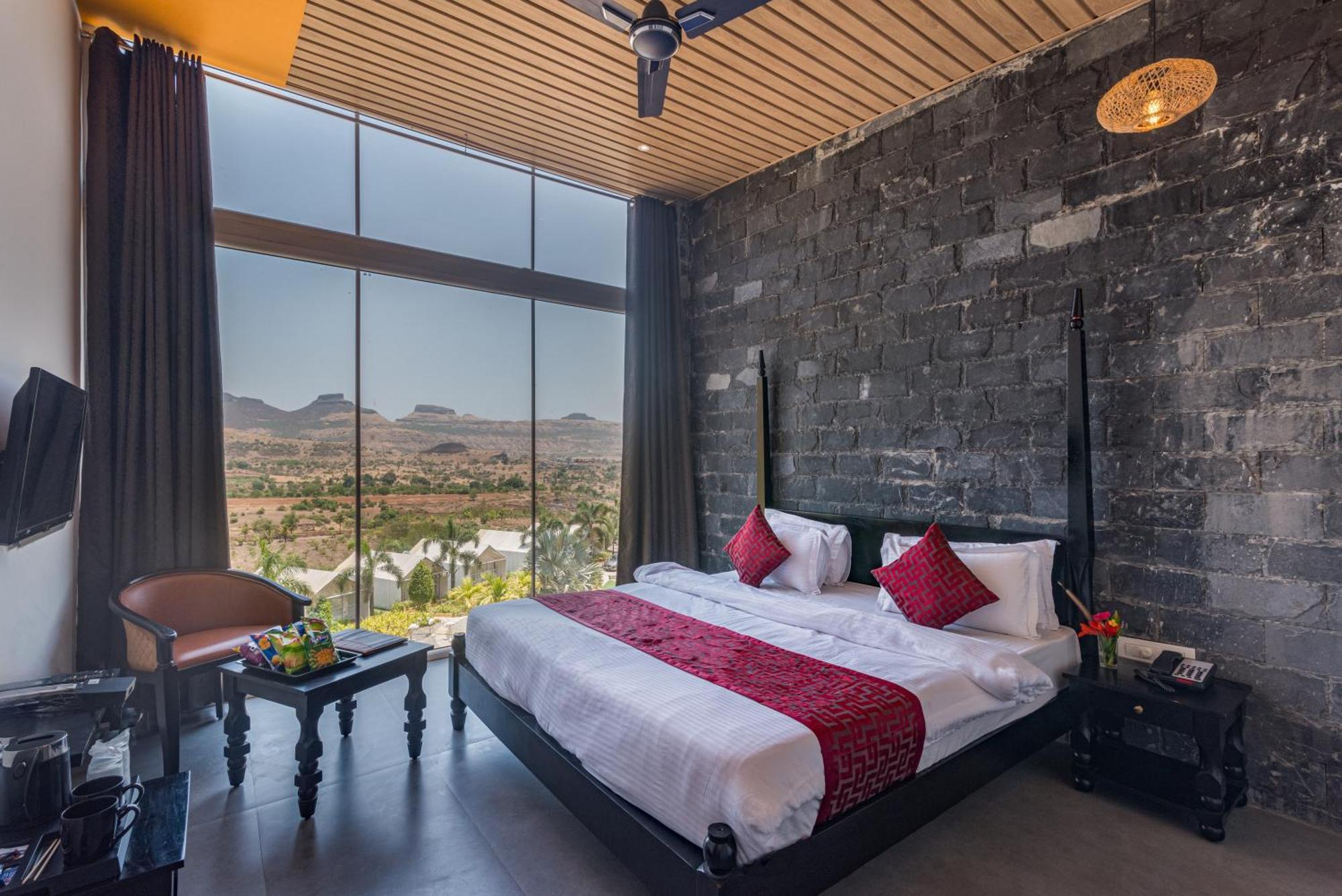 Wabi Sabi Resort, Igatpuri Buitenkant foto