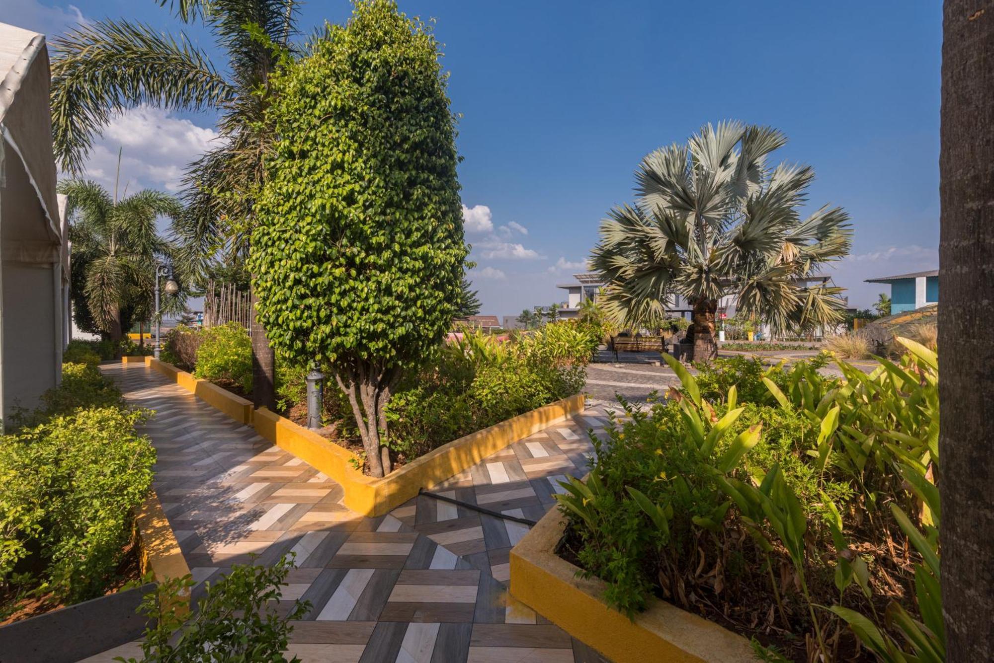 Wabi Sabi Resort, Igatpuri Buitenkant foto